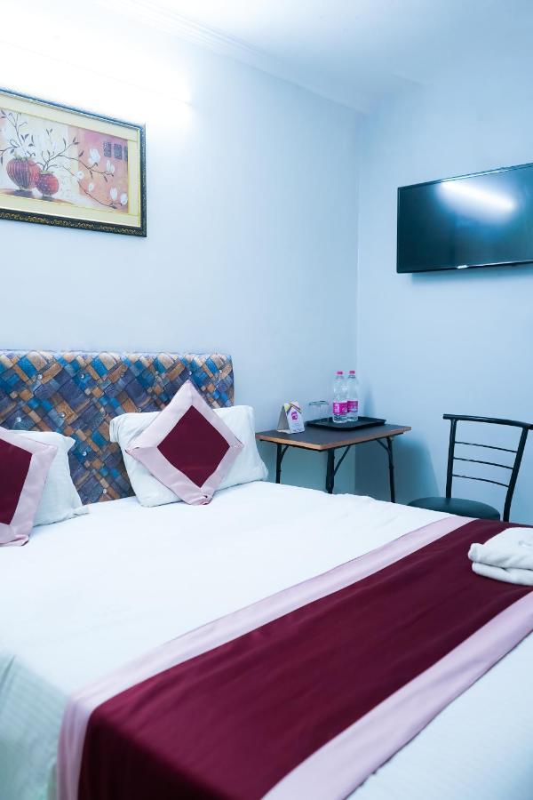 Niketan, Inn - Near Chanakyapuri Embassy Area New Delhi Extérieur photo